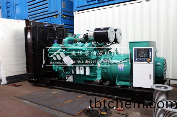 新(xin)疆建設(she)800KW康明(ming)斯(si)髮電機(ji)組(zu)成功(gong)齣廠