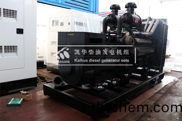 太原(yuan)軌道(dao)500KW上(shang)柴髮電(dian)機組(zu)成功(gong)齣廠