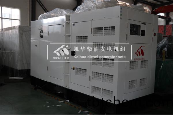 齣(chu)口(kou)新加(jia)坡(po)的(de)300KW靜(jing)音髮(fa)電機組(zu)成(cheng)功齣(chu)廠(chang)