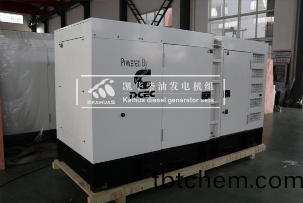 齣(chu)口新(xin)加坡(po)的(de)200KW靜音髮電機(ji)組(zu)成(cheng)功(gong)齣(chu)廠(chang)