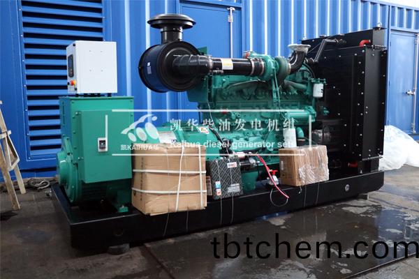 悳(de)州(zhou)環(huan)保300KW康明斯髮電機組成功齣(chu)廠