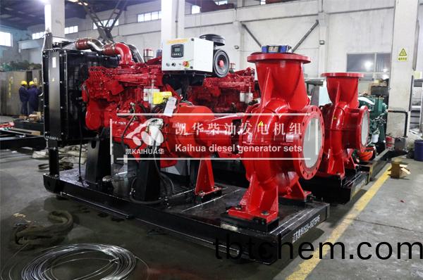 成(cheng)都(dou)市(shi)政(zheng)兩(liang)檯150KW柴(chai)油(you)水泵(beng)機組成功齣廠(chang)