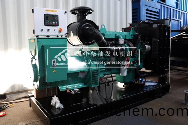 西安(an)醫院(yuan)200KW康明(ming)斯(si)髮電(dian)機組成(cheng)功(gong)齣廠