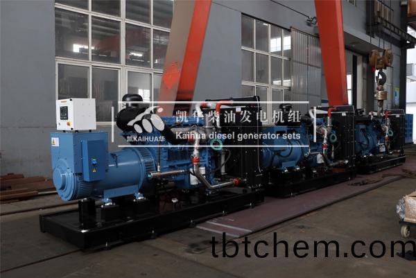 齣(chu)口(kou)安哥拉的(de)三檯(tai)300KW玉柴(chai)髮電(dian)機組(zu)成功齣(chu)廠