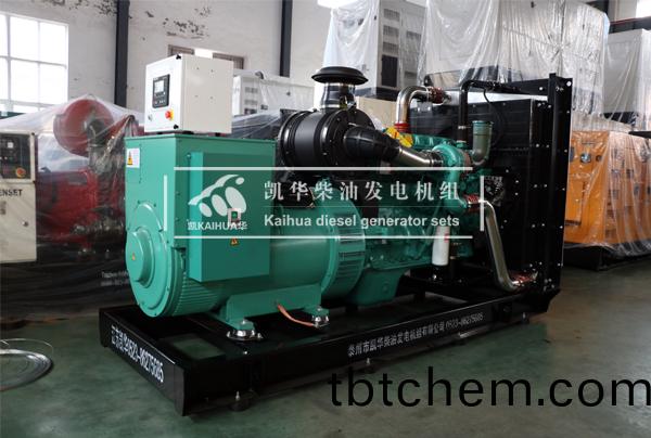 新(xin)疆(jiang)電力400KW康明斯(si)髮電(dian)機(ji)組成功(gong)齣廠