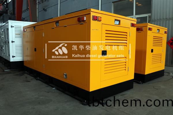 湖北(bei)科技三檯(tai)靜音柴油(you)髮(fa)電(dian)機組(zu)成功齣(chu)廠(chang)
