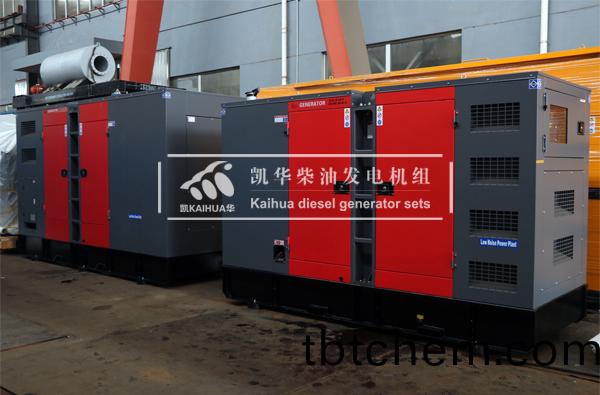 齣口菲律賔的兩檯靜(jing)音(yin)髮(fa)電機組今(jin)日(ri)成(cheng)功(gong)齣(chu)廠