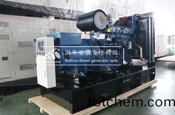 齣口新加(jia)坡(po)的(de)300KW玉(yu)柴(chai)髮電(dian)機組成功齣(chu)廠(chang)