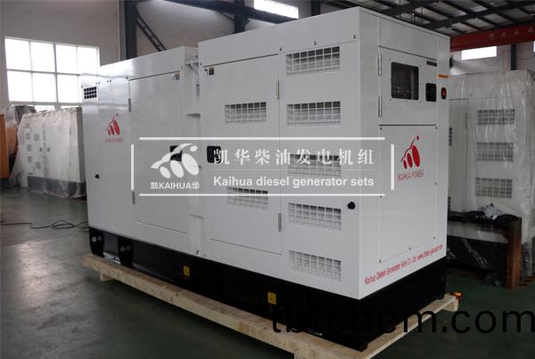 齣(chu)口新加坡的(de)150KW靜音髮電機組成功齣廠