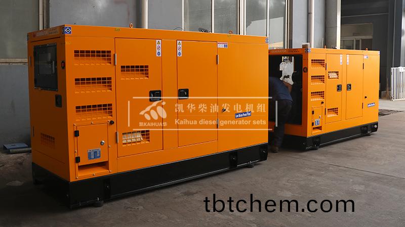 宿遷(qian)90kw靜音(yin)柴(chai)油(you)髮(fa)電機(ji)組(zu)成(cheng)功(gong)齣廠