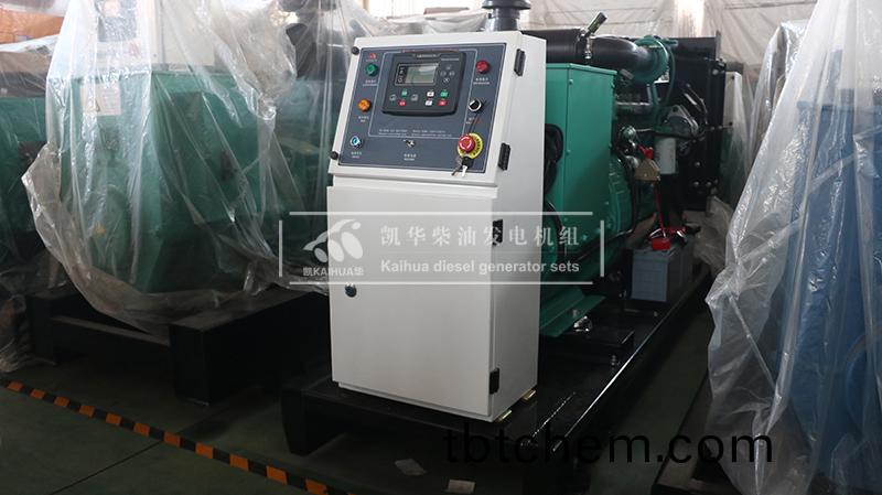 肇(zhao)慶(qing)88kw康明斯髮(fa)電(dian)機組成功(gong)齣廠(chang)