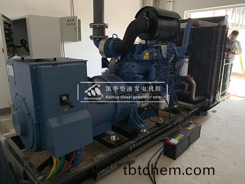 江隂(yin)600kw玉(yu)柴柴油髮電(dian)機(ji)組成(cheng)功交(jiao)付