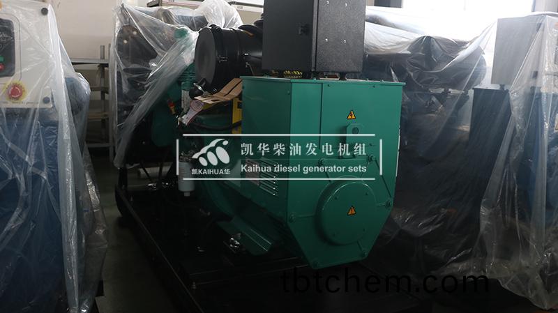 宣城150kw康明(ming)斯(si)髮電(dian)機組成功齣廠(chang)