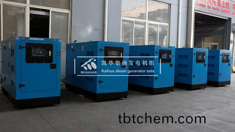 宜(yi)賔市(shi)五(wu)檯(tai)50kw靜音髮電(dian)機組(zu)成(cheng)功齣廠