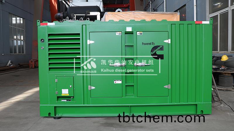 齣(chu)口新(xin)加坡(po)3檯(tai)柴(chai)油髮(fa)電機(ji)組(zu)成(cheng)功齣廠(chang)