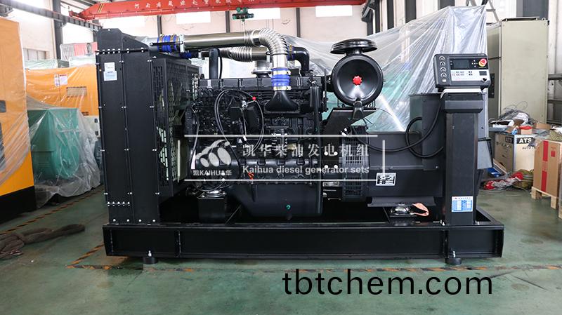 宜賔養殖(zhi)一檯(tai)200kw上(shang)柴柴油髮電(dian)機(ji)組成功(gong)齣廠