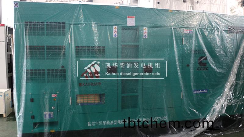 湖(hu)北房(fang)産(chan)一(yi)檯(tai)300kw靜音髮電機(ji)組成功齣(chu)廠(chang)