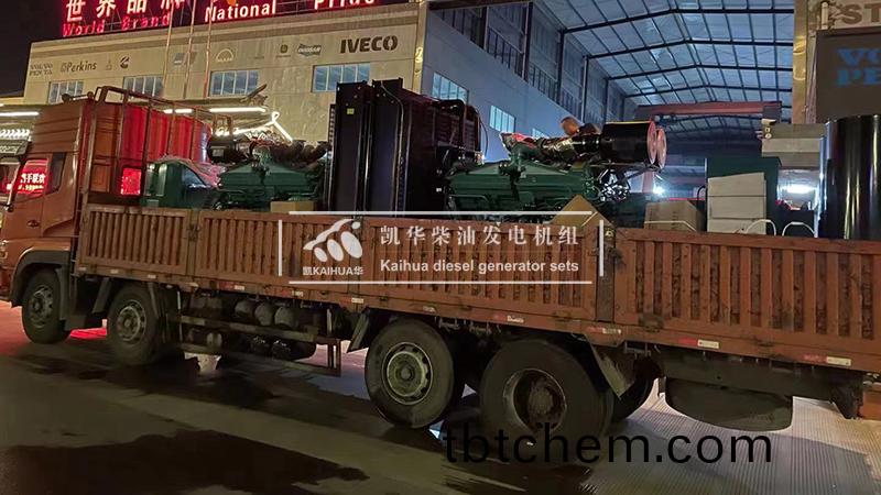 長(zhang)治市(shi)兩檯(tai)800kw康(kang)明斯髮(fa)電(dian)機(ji)組成功齣廠