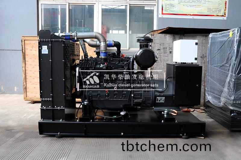 達(da)州(zhou)市一檯(tai)160kw上柴(chai)髮(fa)電(dian)機(ji)組成(cheng)功齣廠(chang)